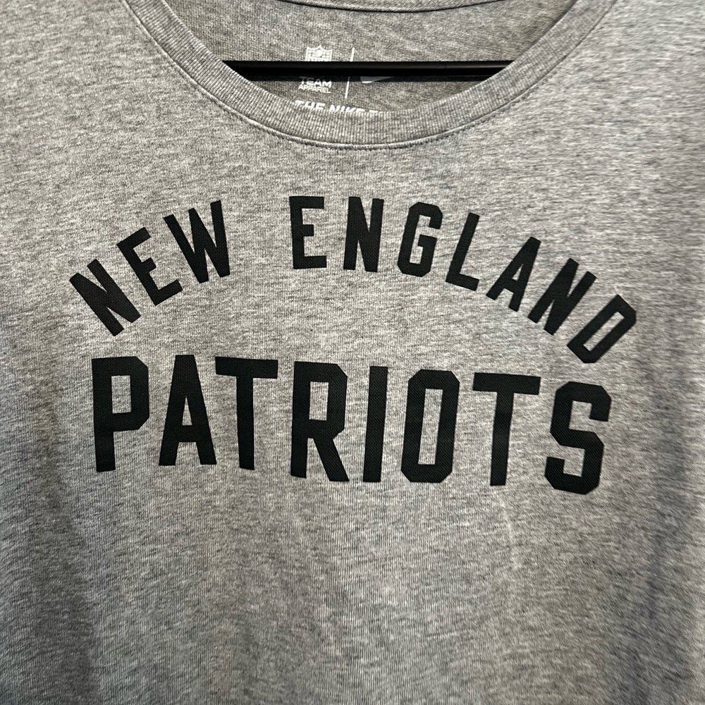 New England Patriots Shirt Adult Large Gray Long Sleeve NFL Football Nike Mens - Picture 2 of 5